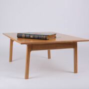 7. Elle table. White Oak